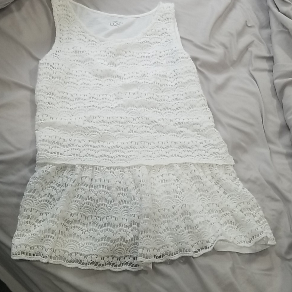 Ann Taylor Loft embroidery tank